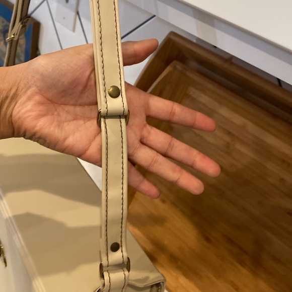 VINTAGE beige FAUX LEATHER PHOTOGRAPHY CAMERA HARD CARRY CASE - Picture 6 of 13